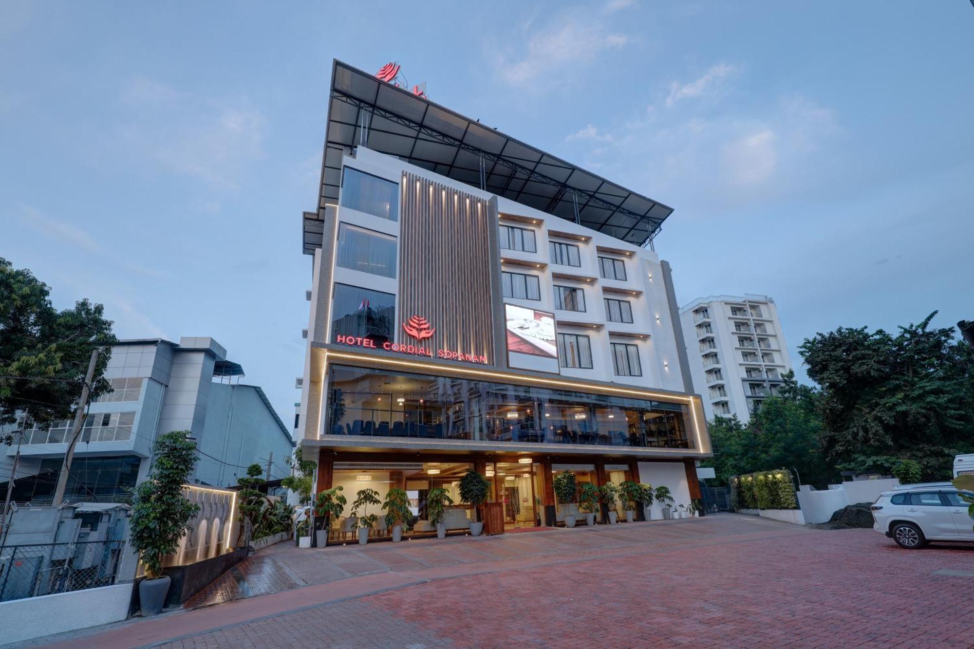 Hotel Cordial Sopanam Thiruvananthapuram Exteriör bild