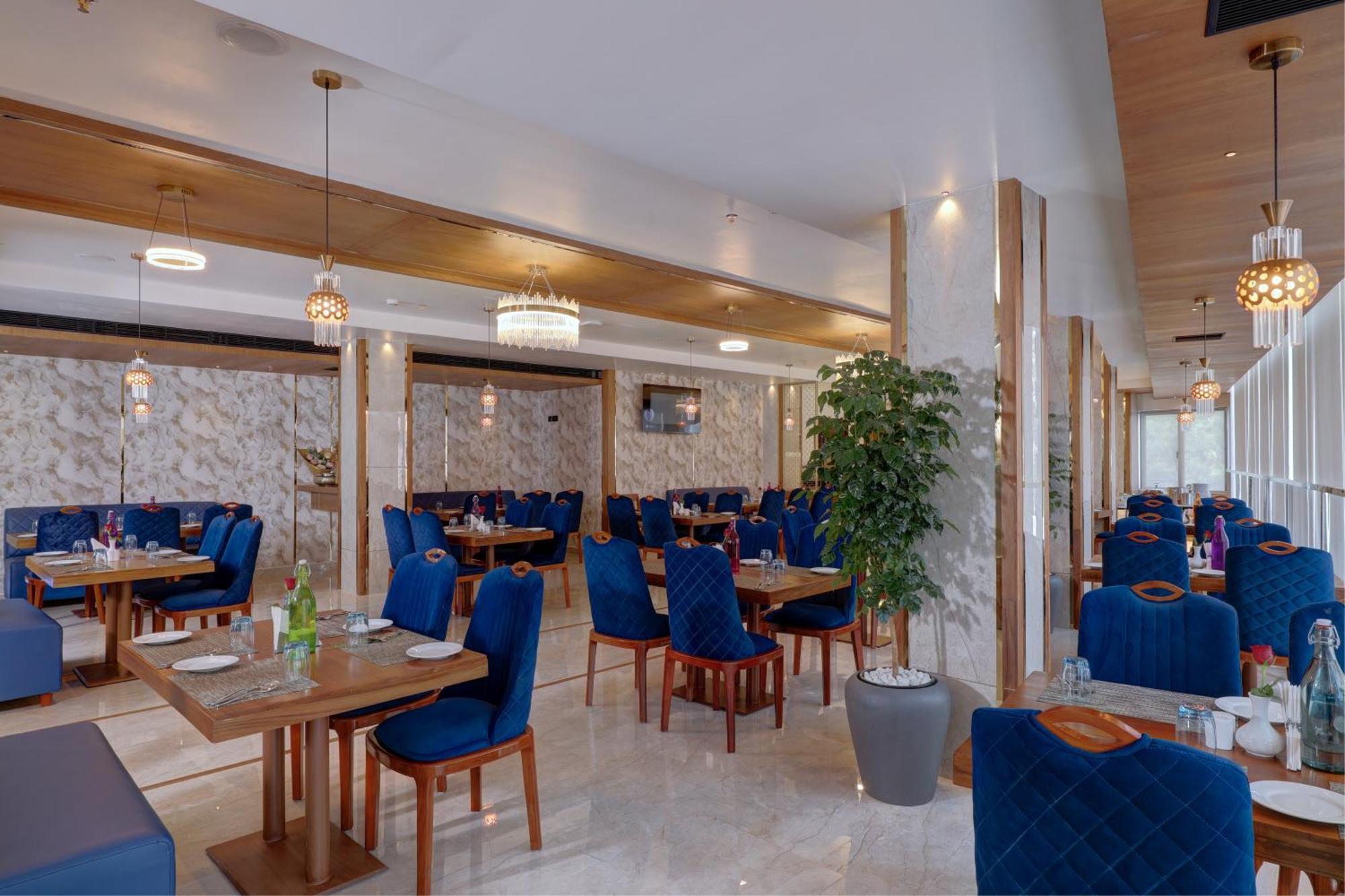 Hotel Cordial Sopanam Thiruvananthapuram Exteriör bild