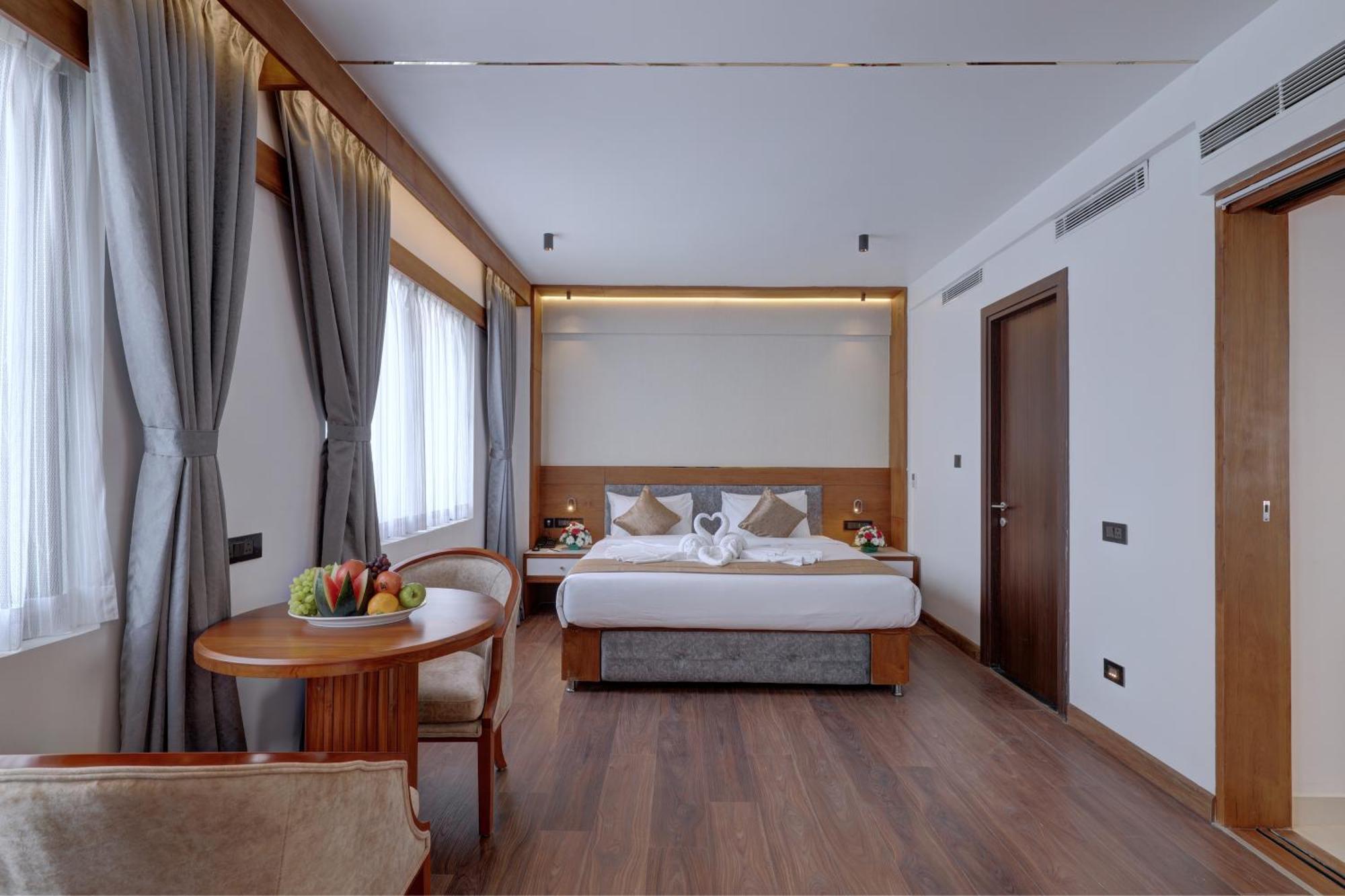 Hotel Cordial Sopanam Thiruvananthapuram Exteriör bild