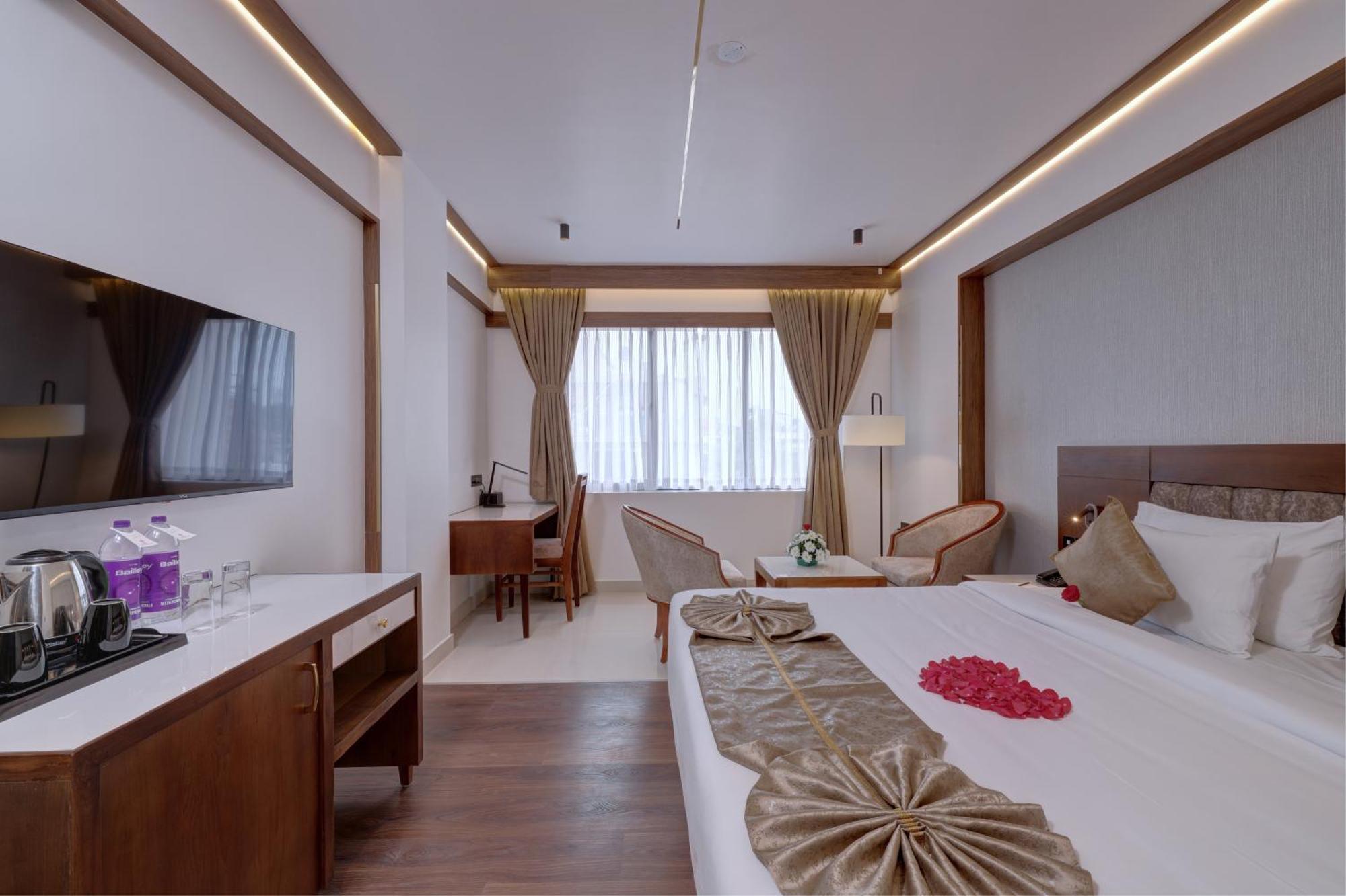 Hotel Cordial Sopanam Thiruvananthapuram Exteriör bild
