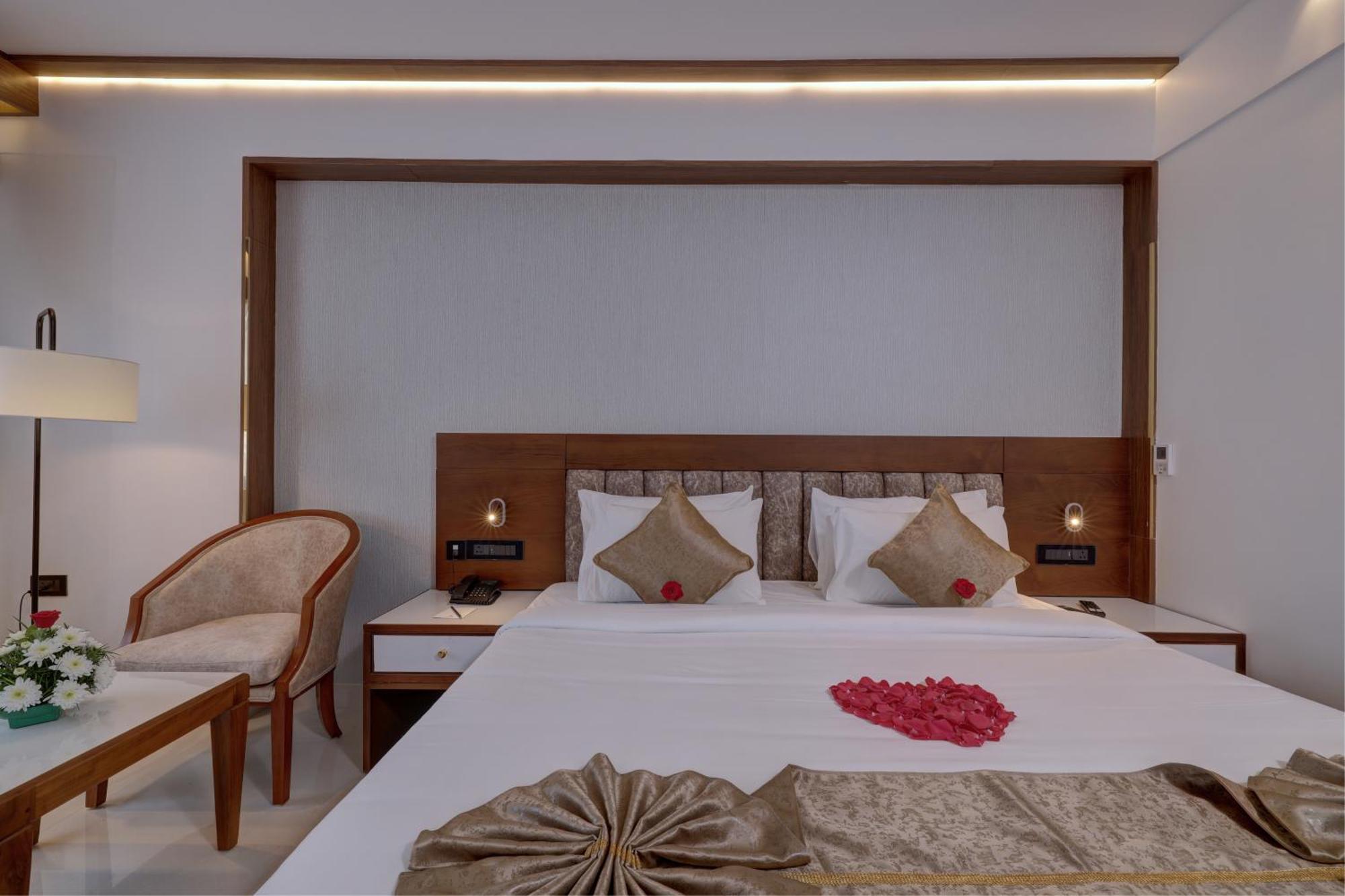 Hotel Cordial Sopanam Thiruvananthapuram Exteriör bild
