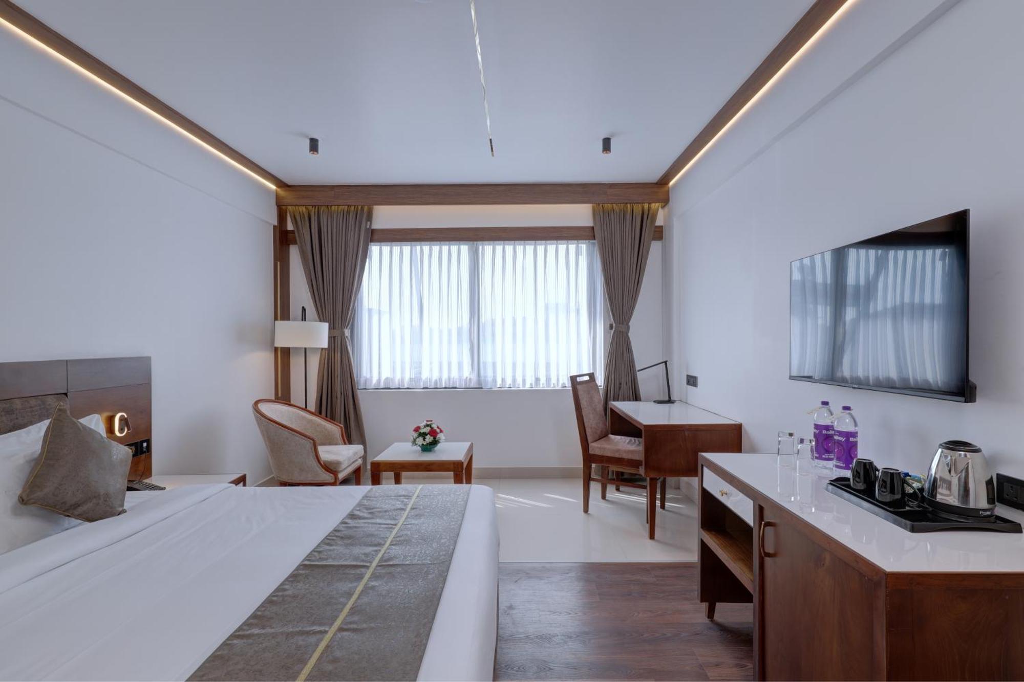 Hotel Cordial Sopanam Thiruvananthapuram Exteriör bild