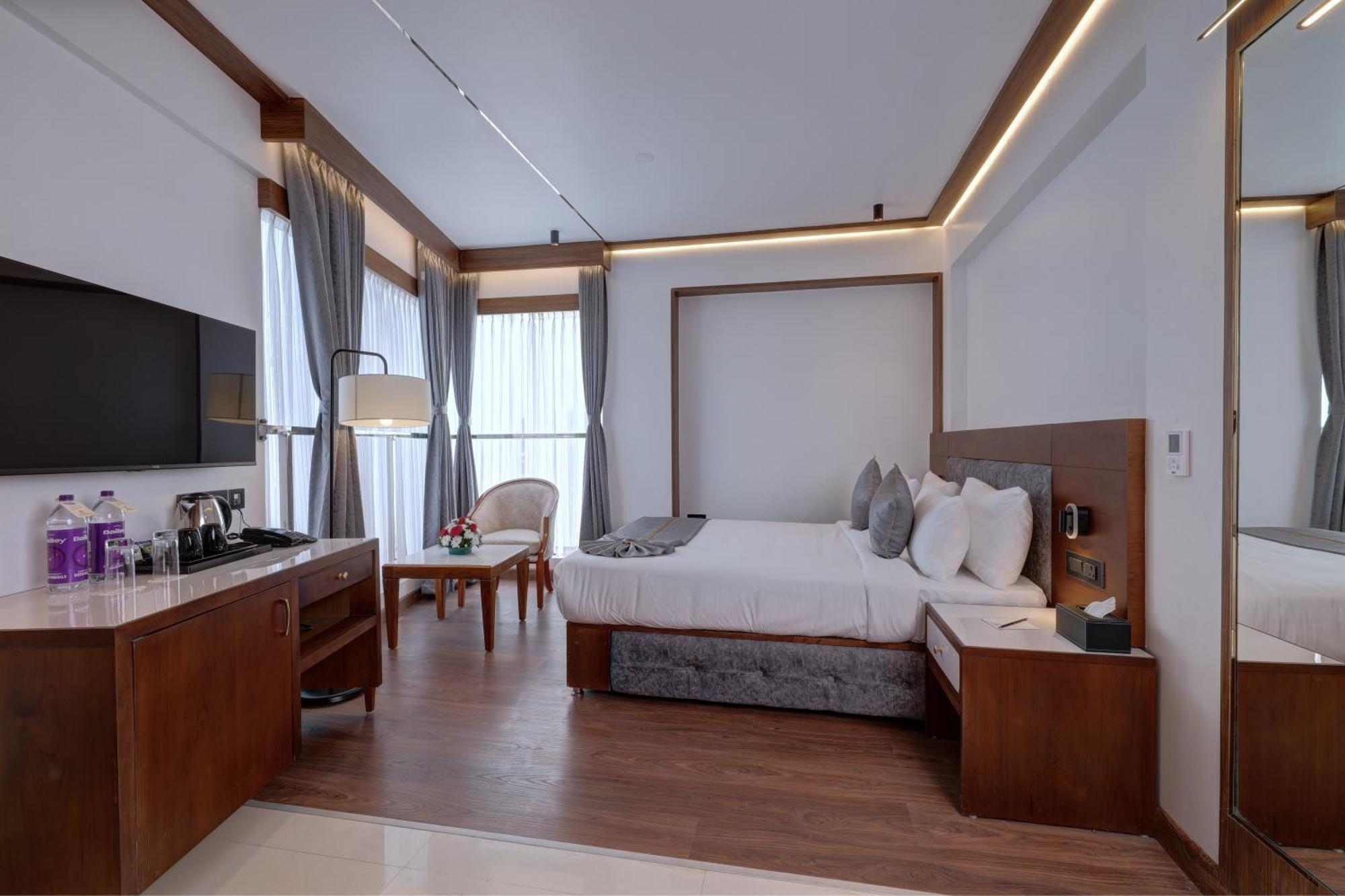 Hotel Cordial Sopanam Thiruvananthapuram Exteriör bild