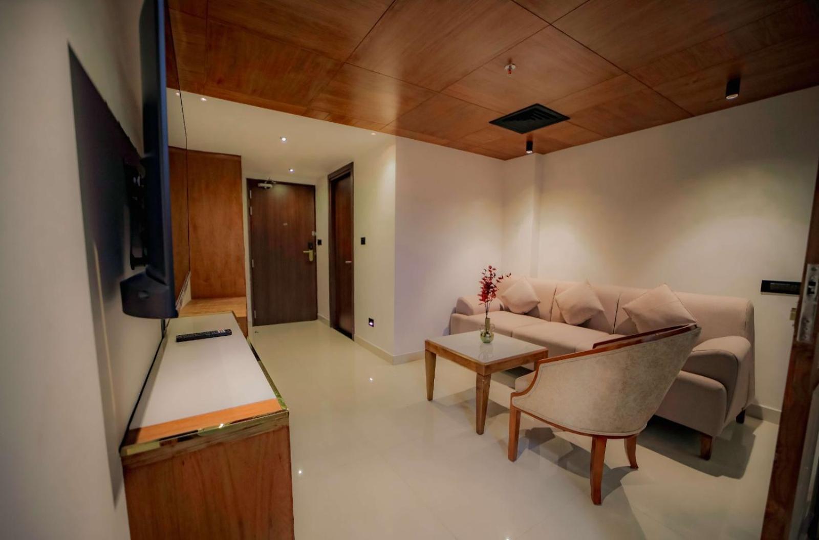 Hotel Cordial Sopanam Thiruvananthapuram Exteriör bild